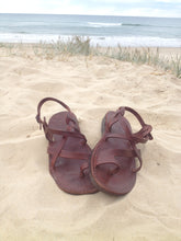 Load image into Gallery viewer, 'Byron' Leather Sandals
